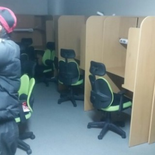 독서실 집기 철거 입니다.